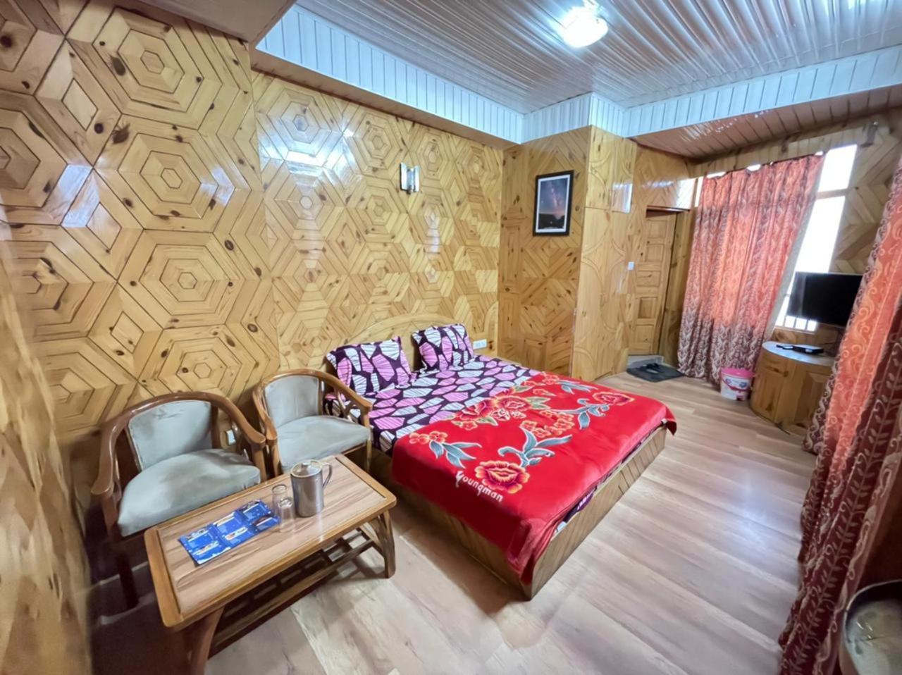 Hotel Snowflake Nārkanda Esterno foto